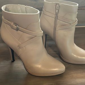 Size 7 Nine West Boots